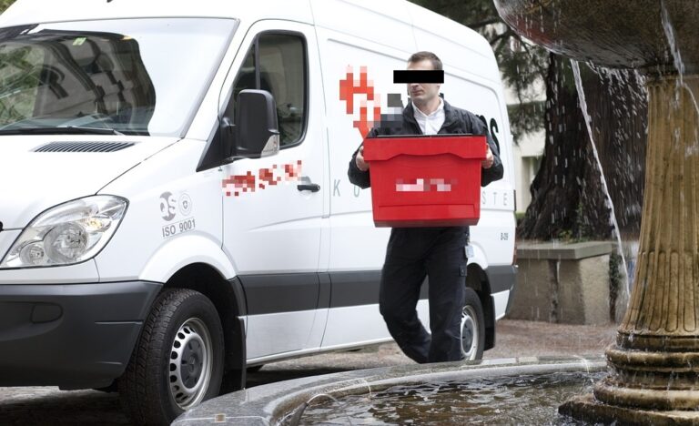 Olsztyńscy policjanci zatrzymali pracownika firmy kurierskiej. Grozi mu 5 lat pozbawienia wolności