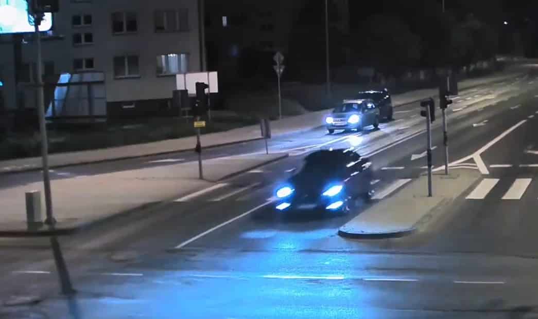 Niebezpieczna sytuacja w Olsztynie. Świadek zatrzymał kierowcę z dużymi zaburzeniami