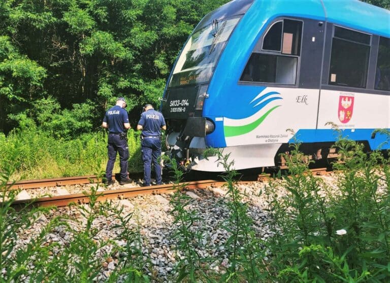 Kobieta zginęła na torach. Potrącił ją szynobus