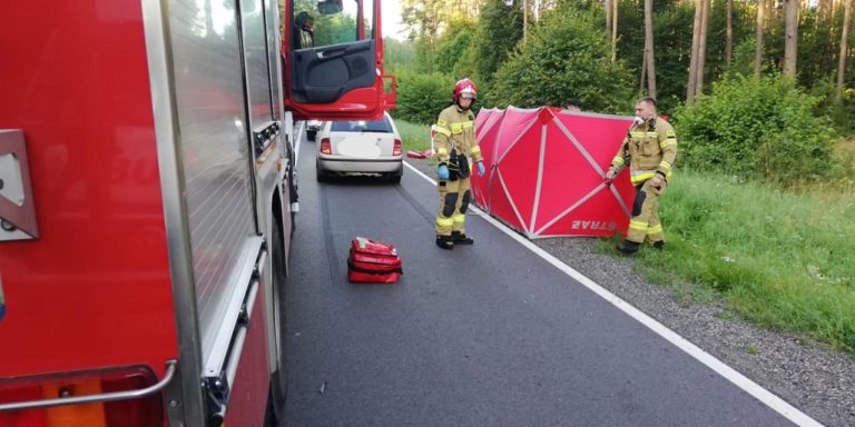 Po wypadku zablokowana DK 58. Nie żyje rowerzystka
