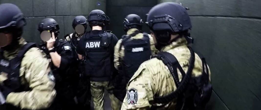 Funkcjonariusze ABW zatrzymali na terenie Olsztyna 52-letniego mężczyznę