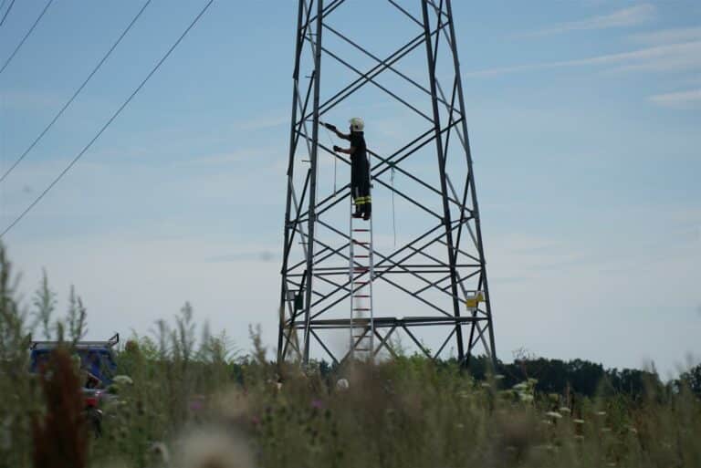 Powiesił się na słupie. Tragedia w Bartągu