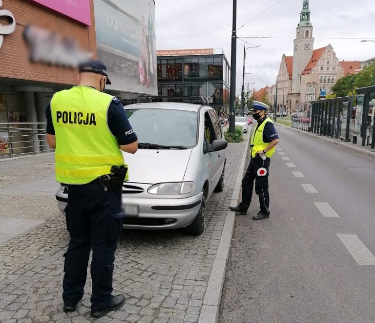 Kontrole olsztyńskiej drog&oacute;wki w rejonie buspas&oacute;w i przystank&oacute;w wiedeńskich