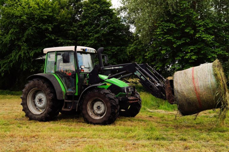Maszyna rolnicza śmiertelnie przygniotła 3-letniego chłopca