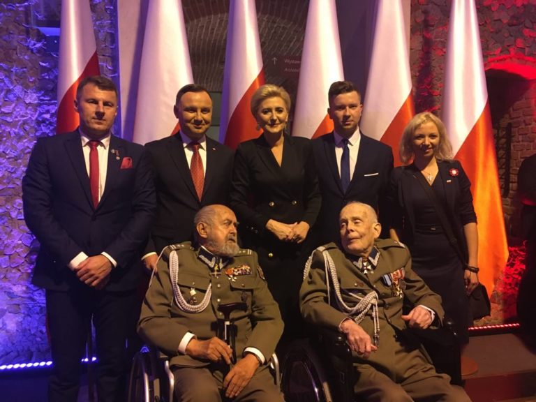 Żołnierz warmińsko-mazurskich &bdquo;terytorials&oacute;w&rdquo; odznaczony medalem Pro Patria