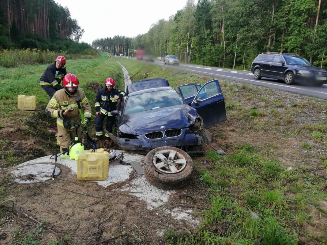 Dwie 18-letnie dziewczyny rozbiły limuzynę BMW na wlocie do Olsztyna