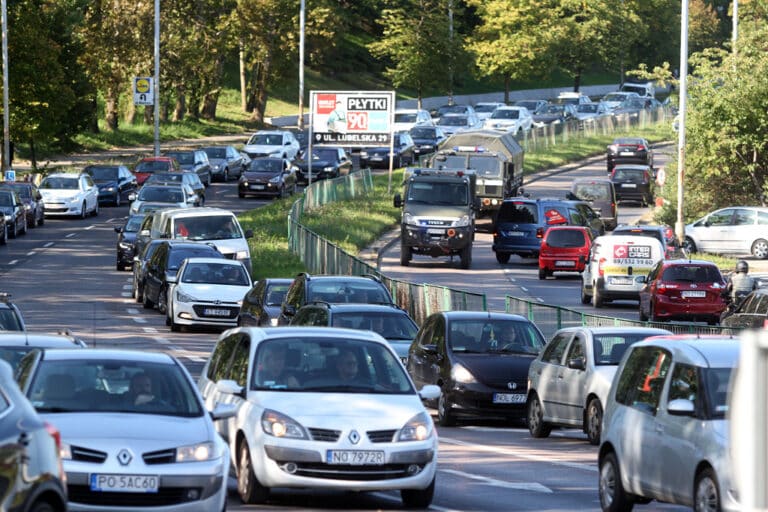 Ogromne korki na ul. Krasickiego. Była całkowicie zablokowana