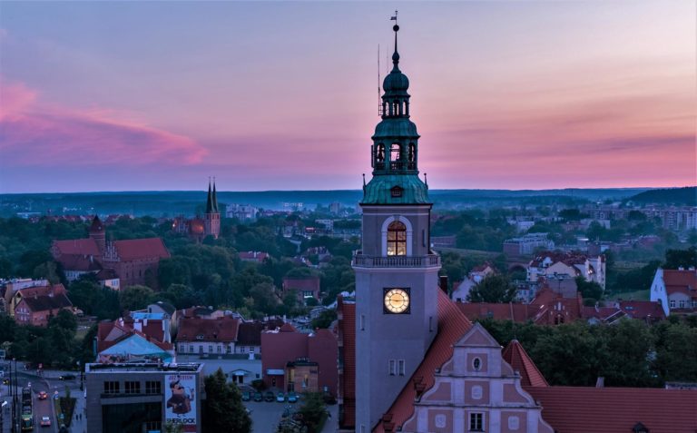 Niesławna wieża ratuszowa w nowym wydaniu?