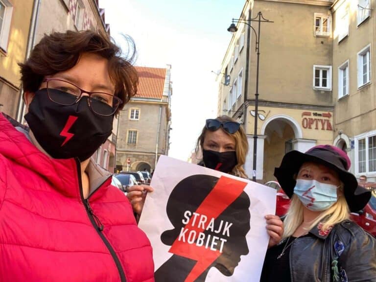 Poseł Falej zawiadomiła policję, zamieszanie wok&oacute;ł wydarzeń przy katedrze w Olsztynie