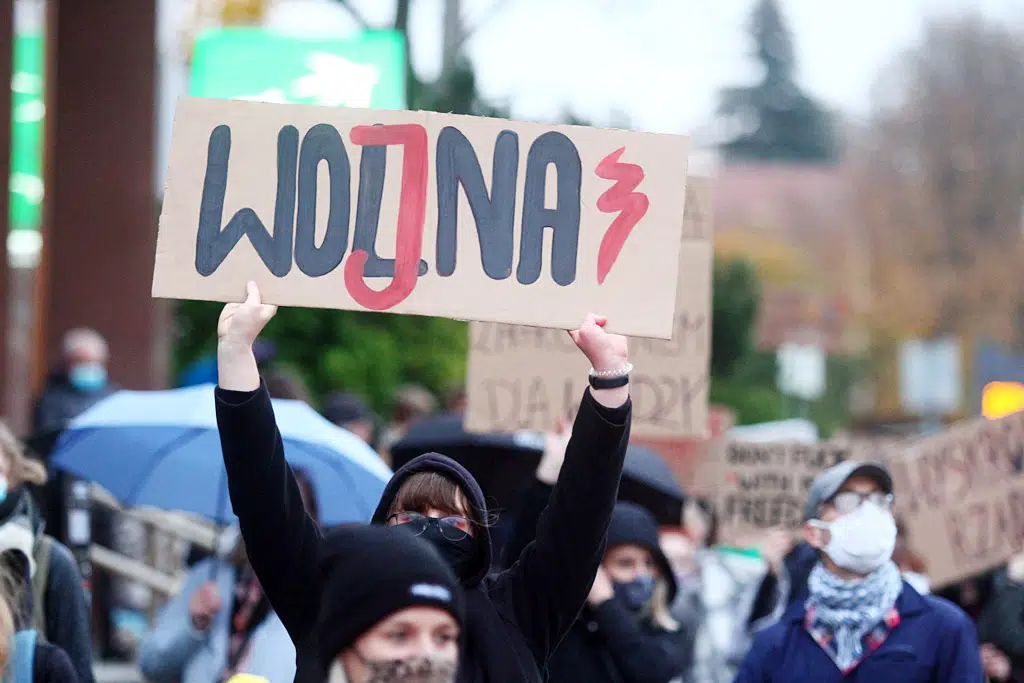 Kolejny dzień protestu. Tym razem kobiety zablokowały centrum Olsztyna w godzinach szczytu
