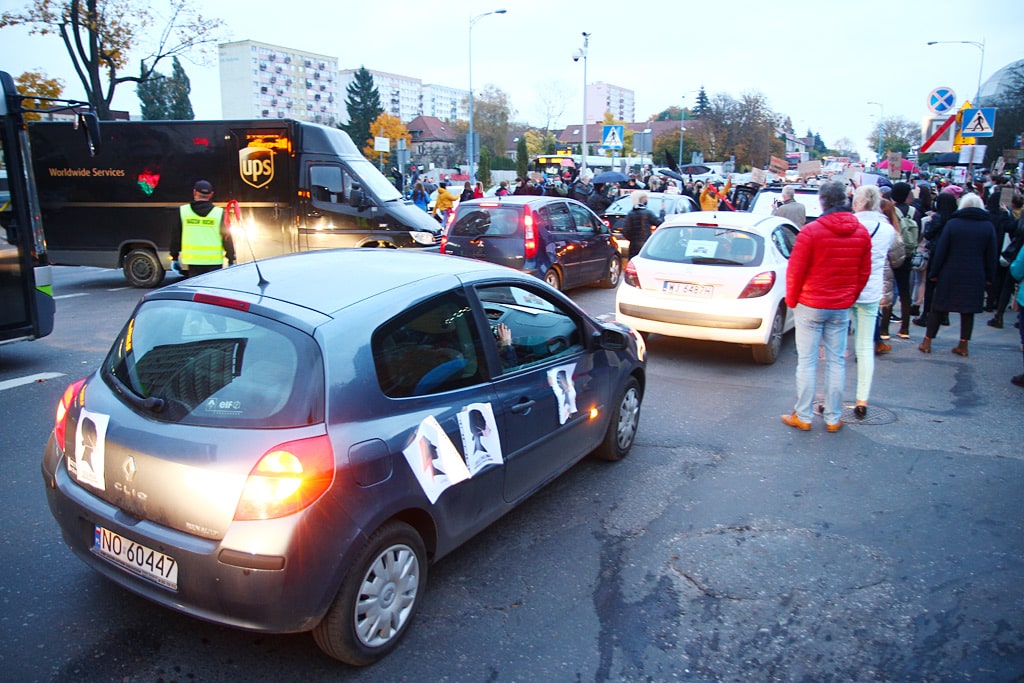 Kolejny dzień protestu. Tym razem kobiety zablokowały centrum Olsztyna w godzinach szczytu
