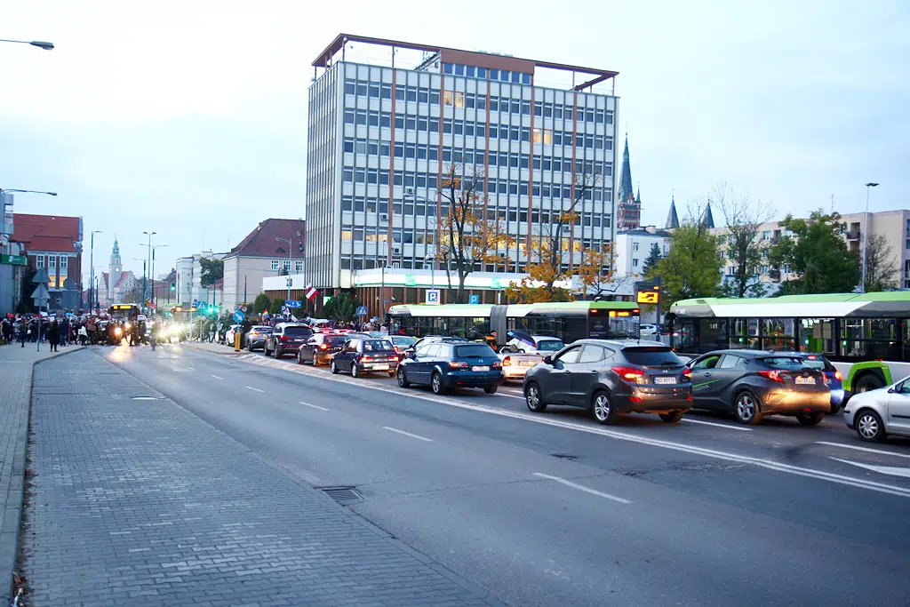 Kolejny dzień protestu. Tym razem kobiety zablokowały centrum Olsztyna w godzinach szczytu
