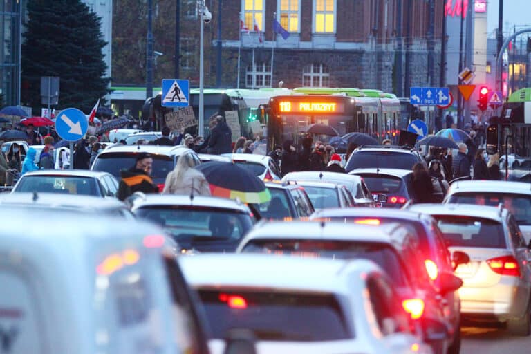 Kolejny dzień protestu. Tym razem kobiety zablokowały centrum Olsztyna w godzinach szczytu