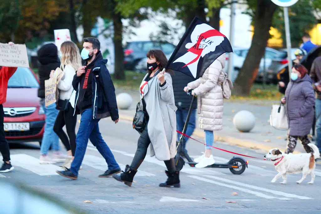 Kolejny dzień protestu. Tym razem kobiety zablokowały centrum Olsztyna w godzinach szczytu