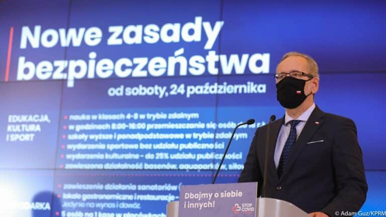 Minister Zdrowia powiedział jak będą wyglądały w tym  roku świętach Bożego Narodzenia