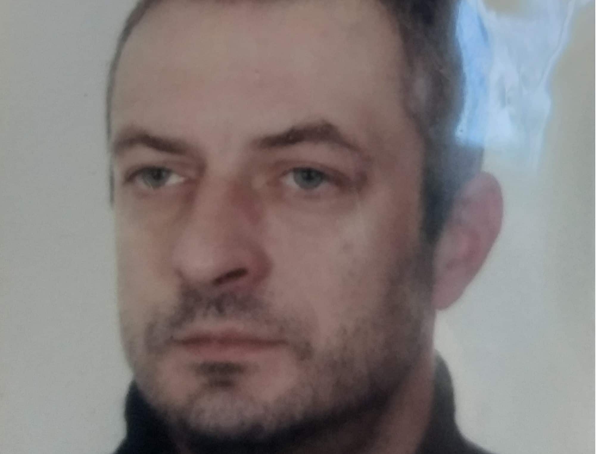 Policjanci poszukują 45-letniego Bartłomieja