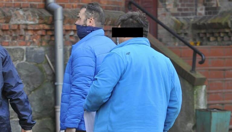 Firmie transportowej skradziono 5 bus&oacute;w w 2 dni. Właściciel zakładu mechanicznego dorabiał kluczyki