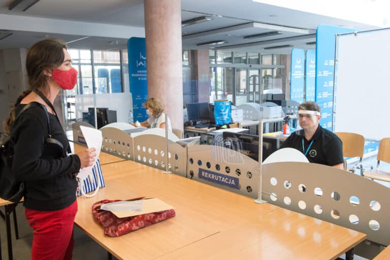 Dobry wynik drugiej tury na UWM. Na uczelnię przybędzie wielu nowych student&oacute;w