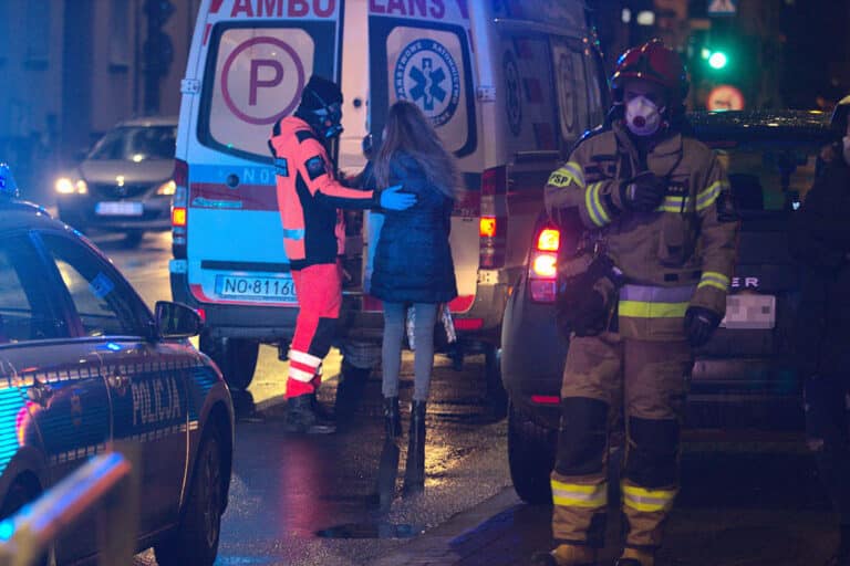 Potrącenie na rondzie w Olsztynie. Doszło do szarpaniny