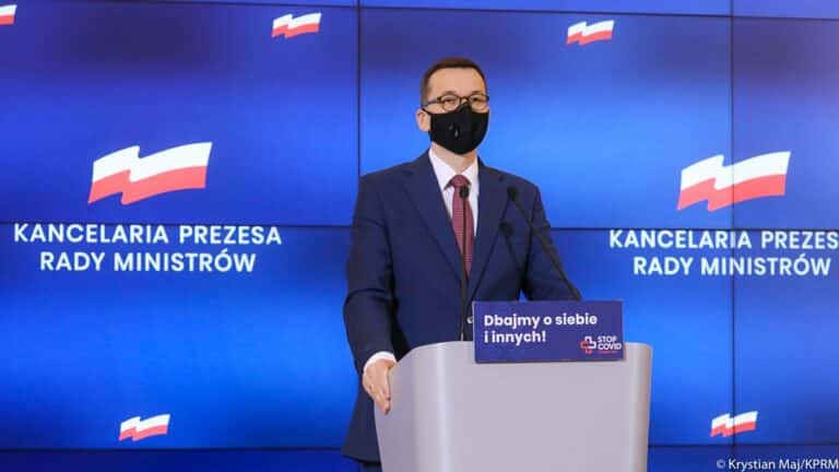 Premier zapowiedział do kiedy będą zamknięte galerie, restauracje i szkoły