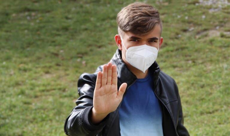 Prawnik walczy o równe traktowanie swojego klienta. Chodzi o brak maseczki