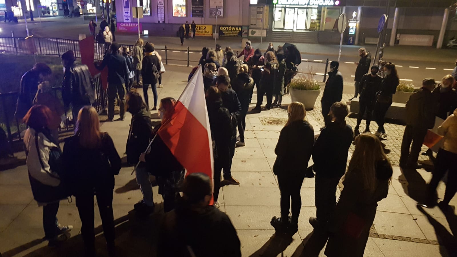 Fotorelacja z środowych protestów kobieta protest Olsztyn, Wiadomości