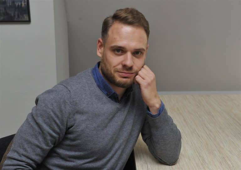 Rozwiązał umowę i oddał sprzęt. Trafił na listę dłużnik&oacute;w i postawiono go przed sądem