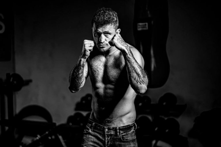 Olsztyński bokser spr&oacute;buje swoich sił w MMA