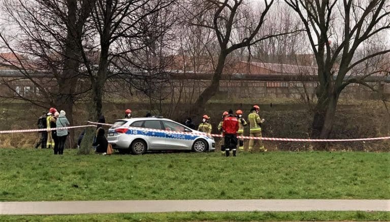 Z rzeki wyłowiono ciało mężczyzny