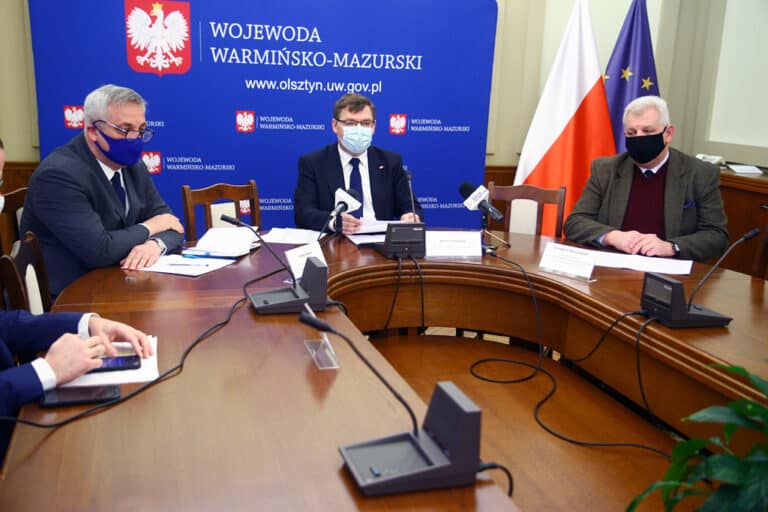 Wojewoda warmińsko-mazurski broni podziału środk&oacute;w z Funduszu Inwestycji Lokalnych