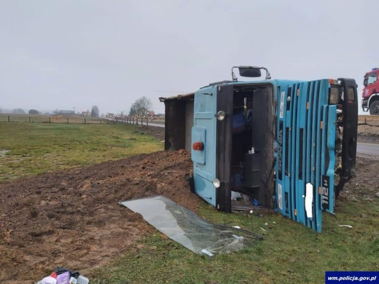 Kolizja ciężar&oacute;wki na DK53