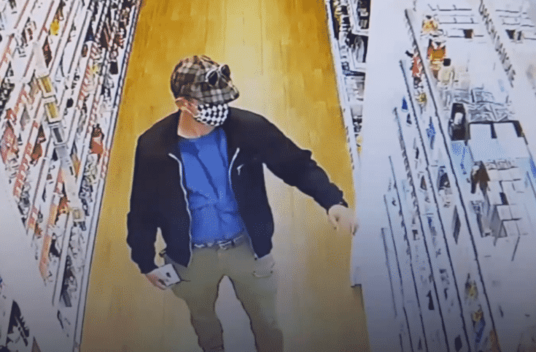 Policja poszukuje złodziei perfum. Kamery śledziły każdy ich ruch