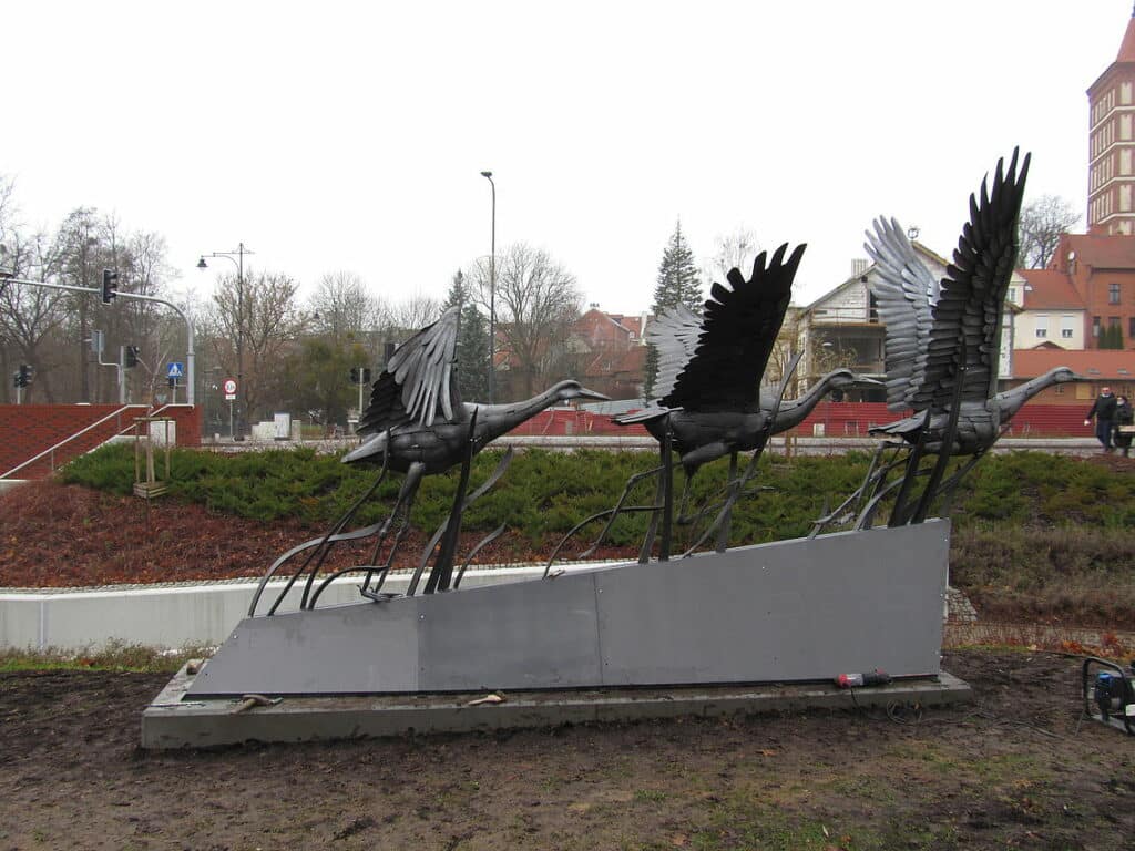 Nowa rzeźba w Parku Centralnym „Warmińskie żurawie”