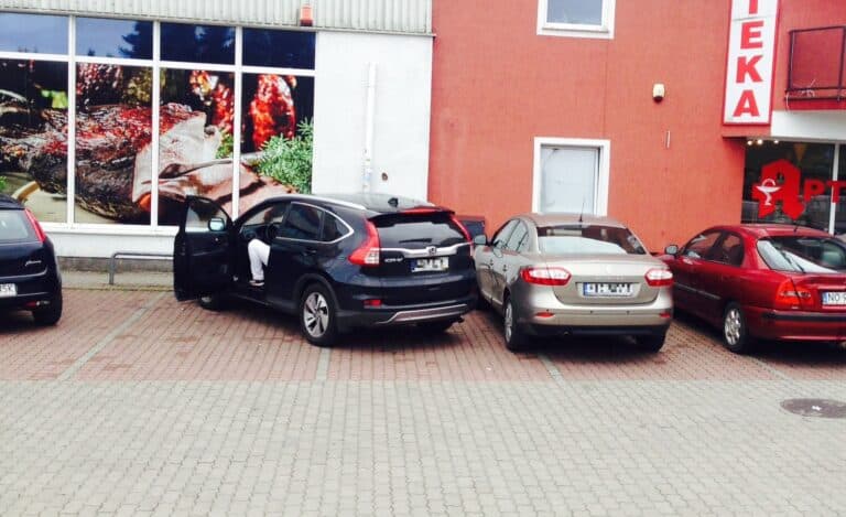 Sprzeczka z policjantem na parkingu zakończyła się w sądzie