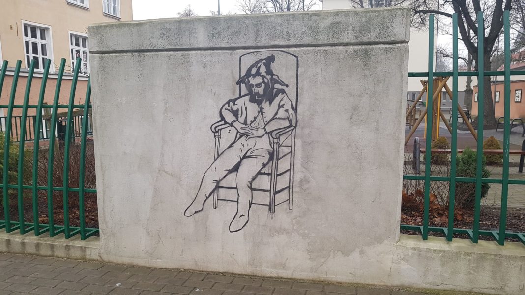 Street Art w Olsztynie. Znana postać z obrazu przeniesiona na mur