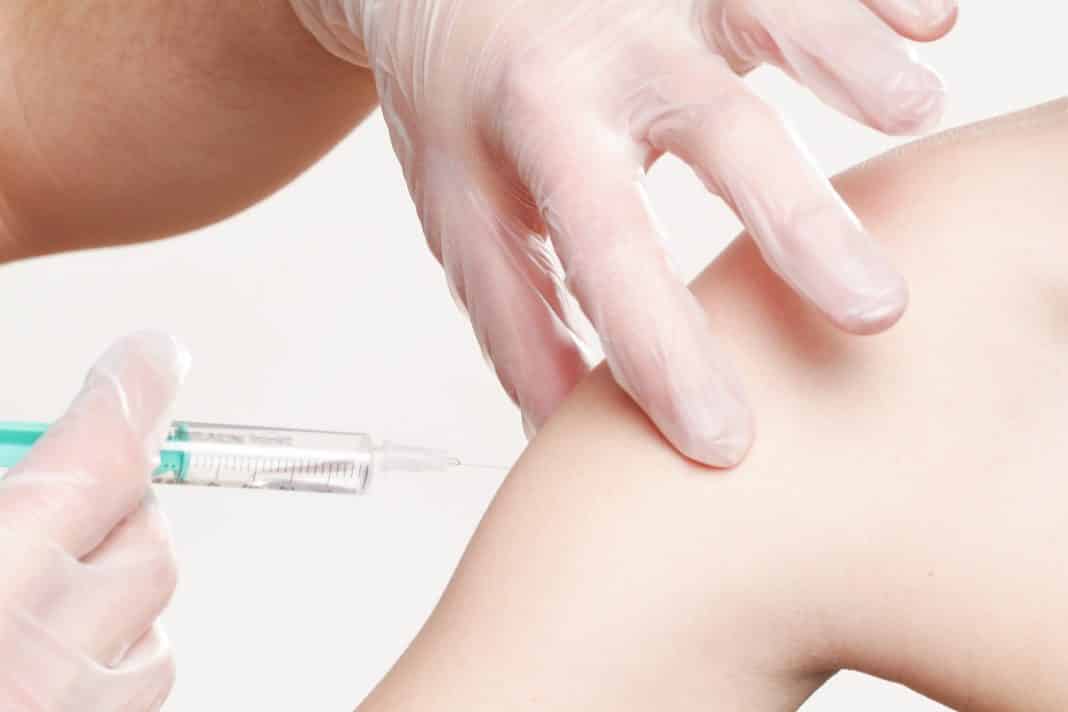 Co ze szczepionkami przeciw grypie?