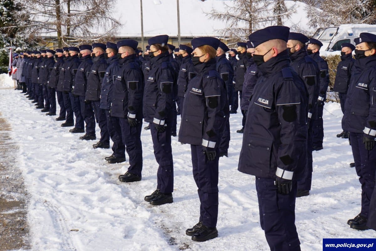 80 nowy policjantó zasiliło szeregi