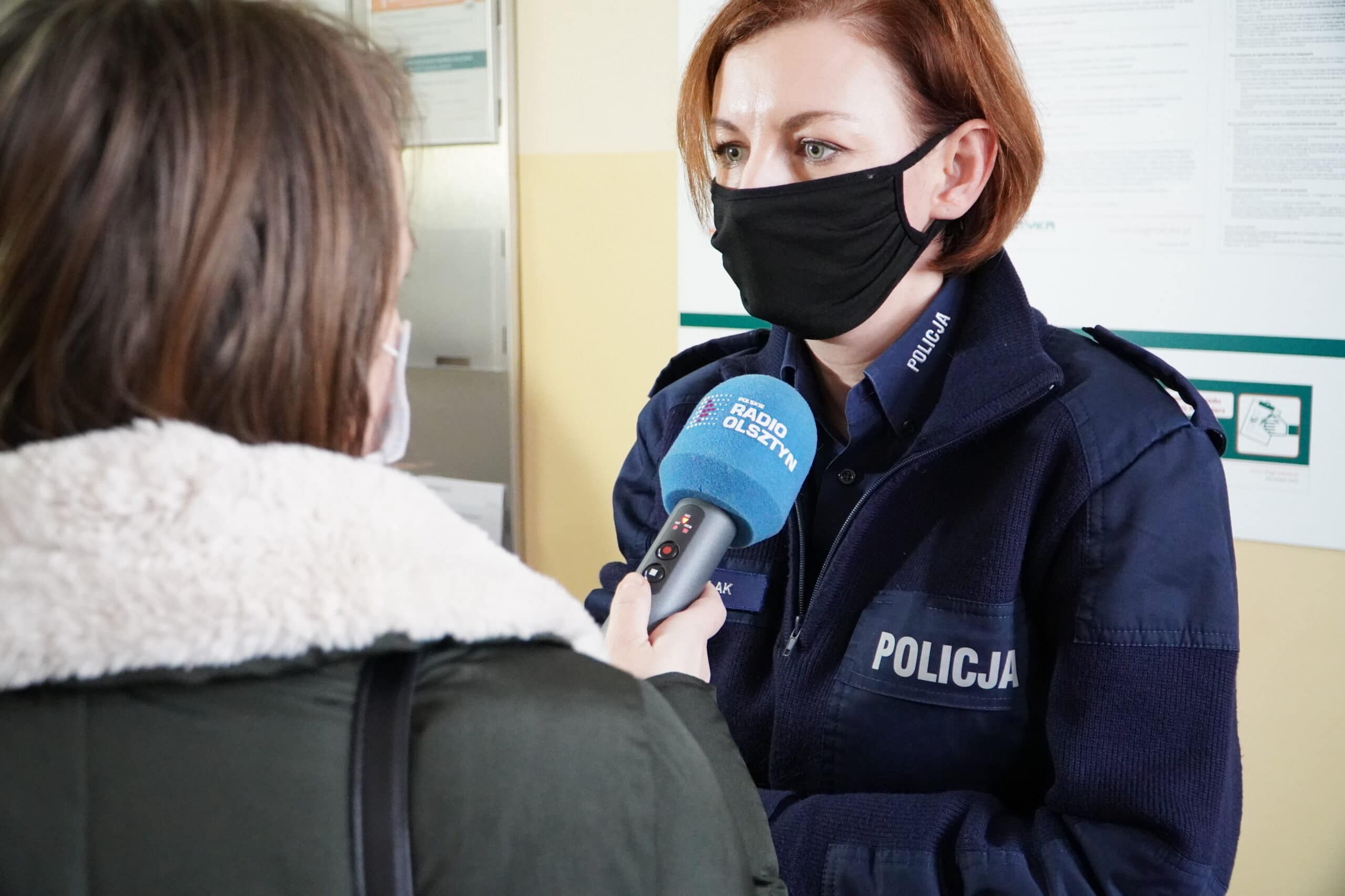 Olsztyńscy policjanci dzielą się bezcennym lekarstwem koronawirus Wiadomości, Olsztyn