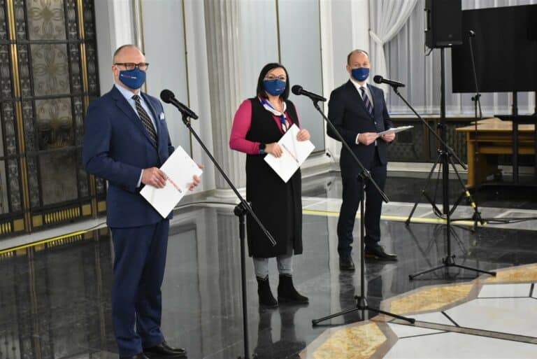 Jacek Protas zawiadamia prokuraturę ws. podziału środk&oacute;w z Rządowego Funduszu Inwestycji Lokalnych