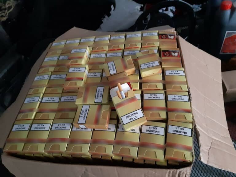 Ponad 250 tys. sztuk nielegalnych papieros&oacute;w kupił dla siebie