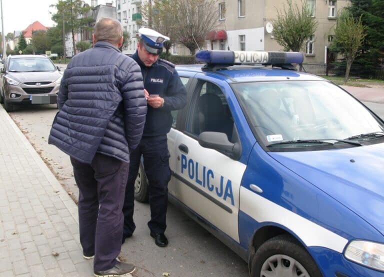 Obowiązkowe mandaty? Projekt PiS zmieni możliwość odm&oacute;wienia przyjęcia go