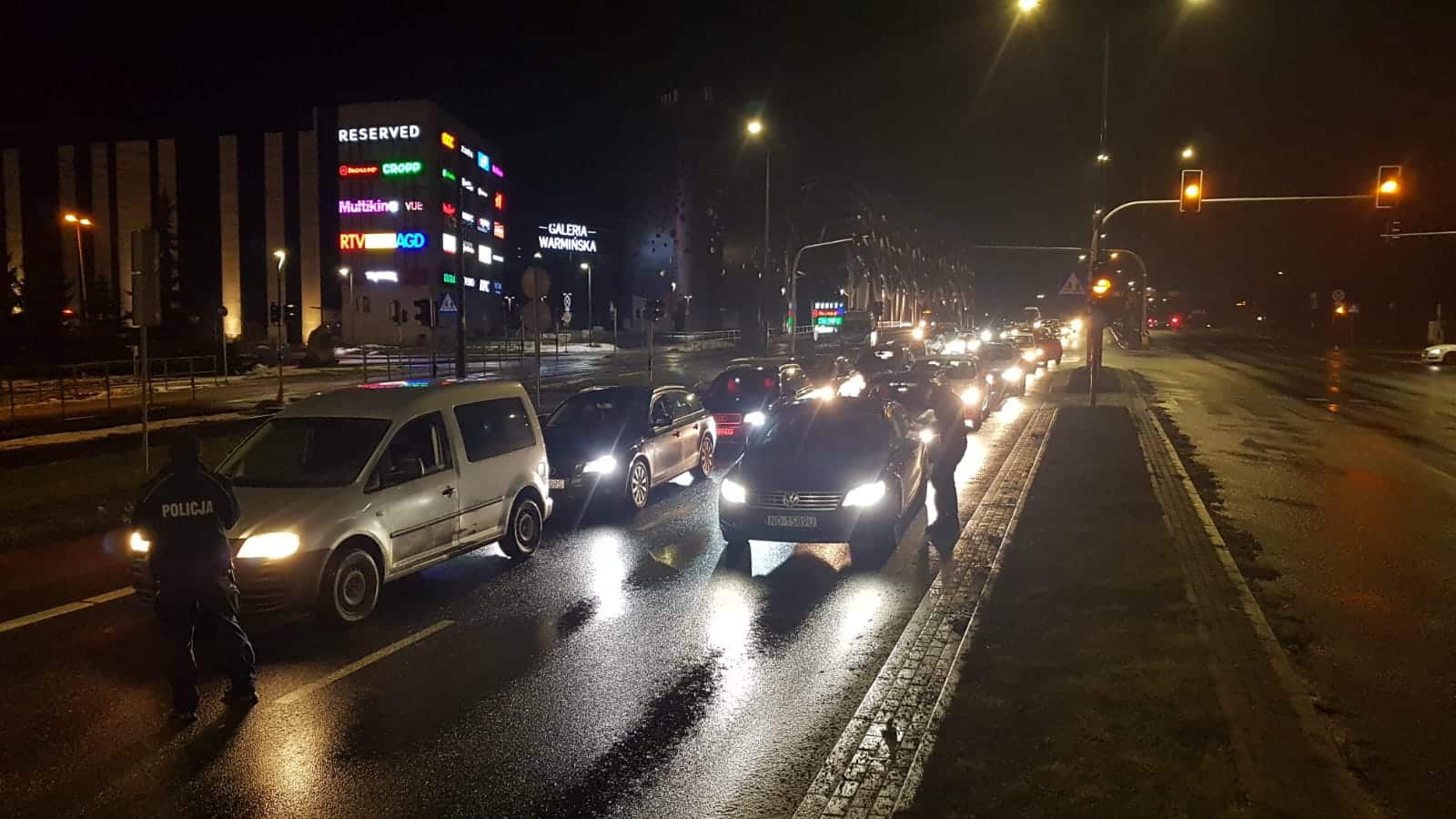 Policja odcięła Jaroty i Pieczewo! Są ofiary strzelaniny