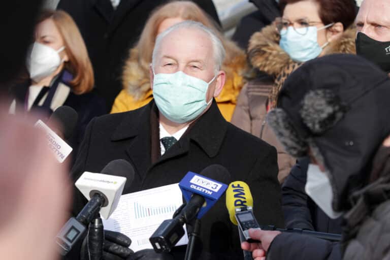 Koalicja opozycyjna &bdquo;Tak dla Warmii i Mazur&rdquo; chce od rządu większych pieniędzy dla regionu