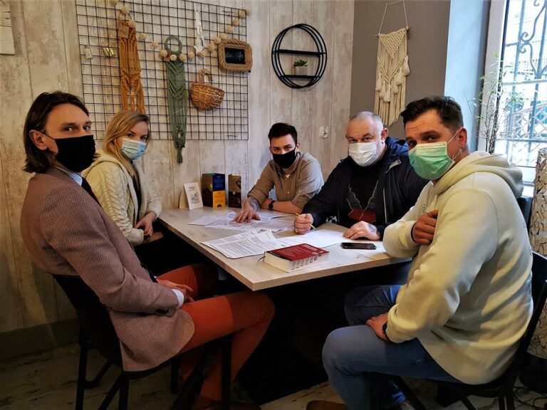 Przedsiębiorca składa zawiadomienie do prokuratury na sanepid za kontrole