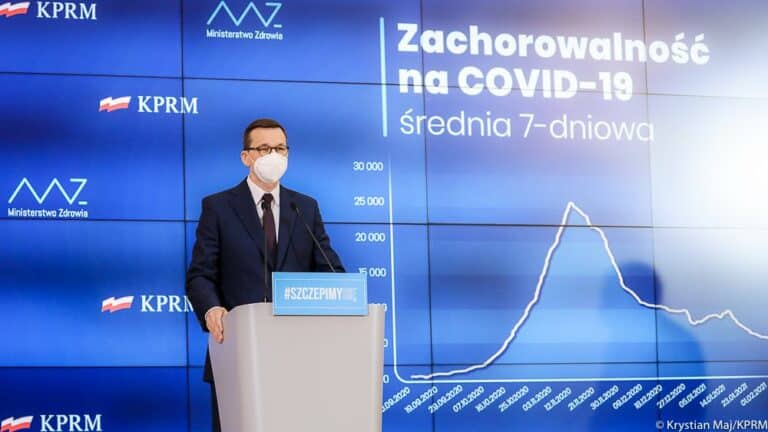 Nadzwyczajna konferencja premiera dotycząca luzowania obostrzeń