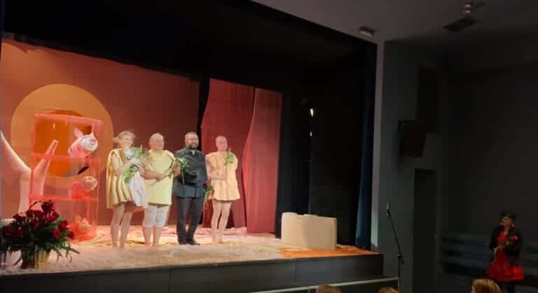 Premiera &bdquo;Trzech świnek&rdquo; według Sergiusza Michałkowa w Olsztyńskim Teatrze Lalek