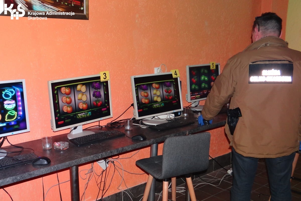 Funkcjonariusze z Olsztyna odkryli nielegalne gry hazardowe