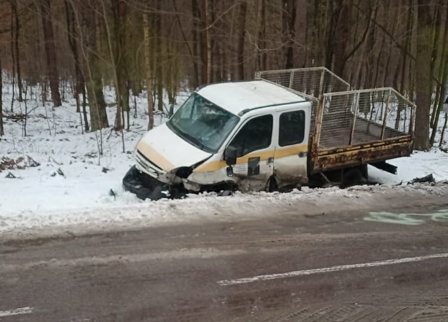 Jedna osoba w szpitalu po wypadku. Droga całkowicie zablokowana