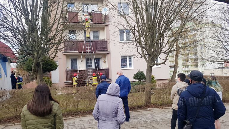 Dużo dymu, mało ognia. Akcja strażak&oacute;w na ul. Kleberga