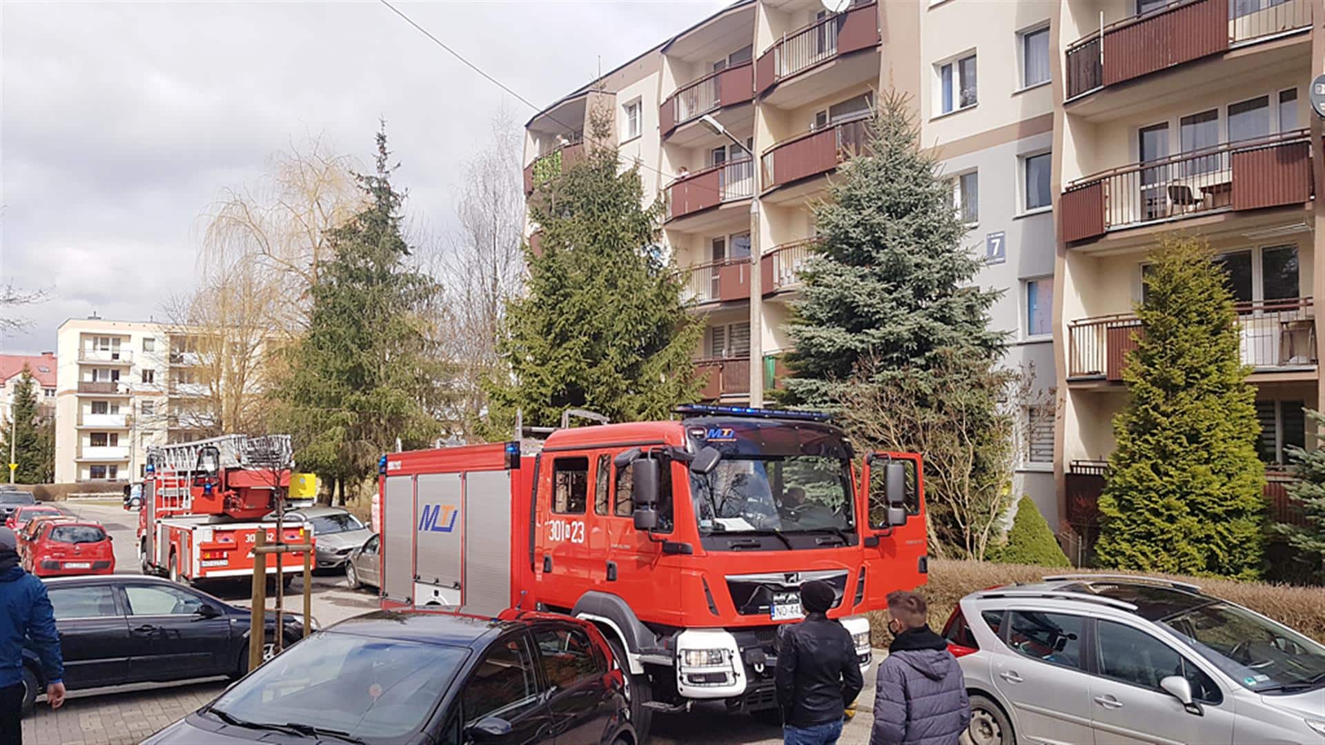 Dużo dymu, mało ognia. Akcja strażaków na ul. Kleberga